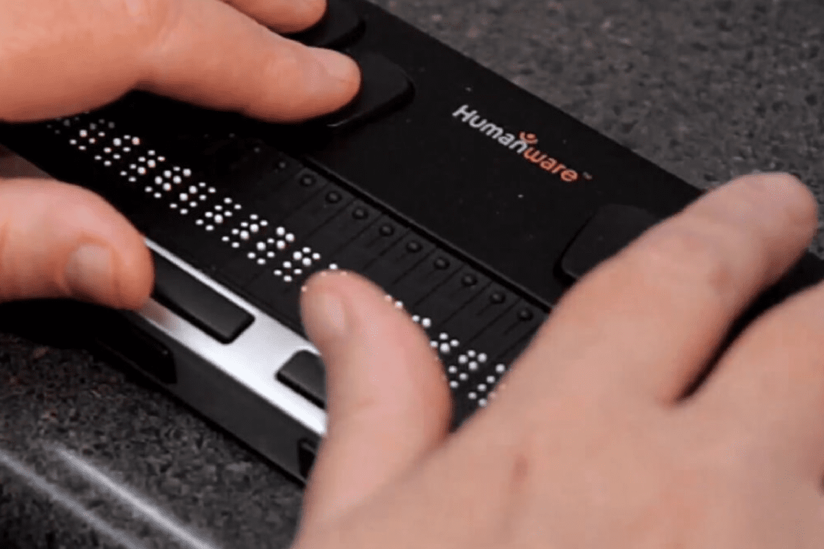 braille reader